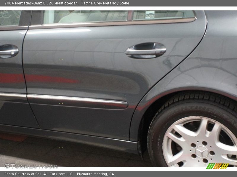 Tectite Grey Metallic / Stone 2004 Mercedes-Benz E 320 4Matic Sedan