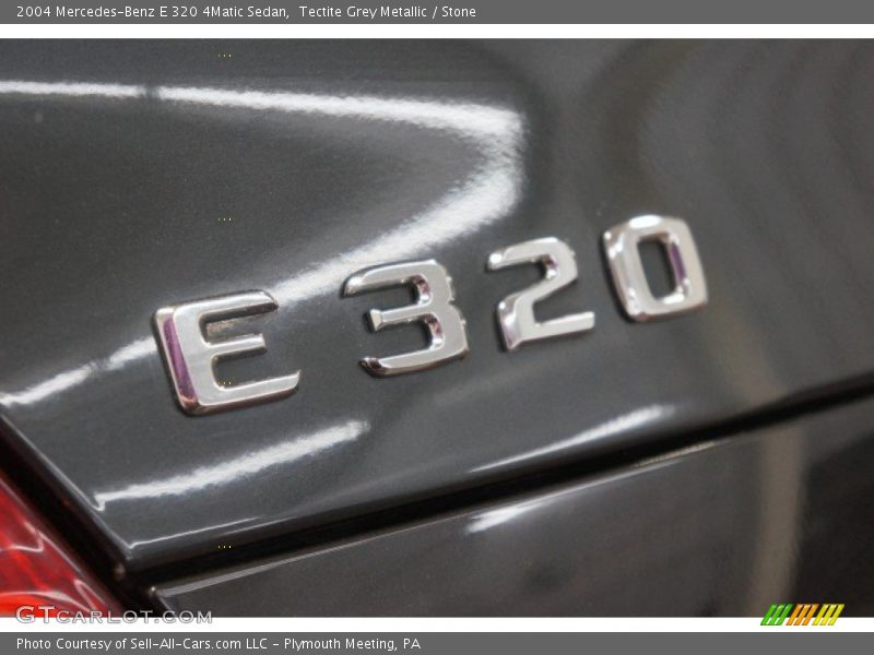  2004 E 320 4Matic Sedan Logo