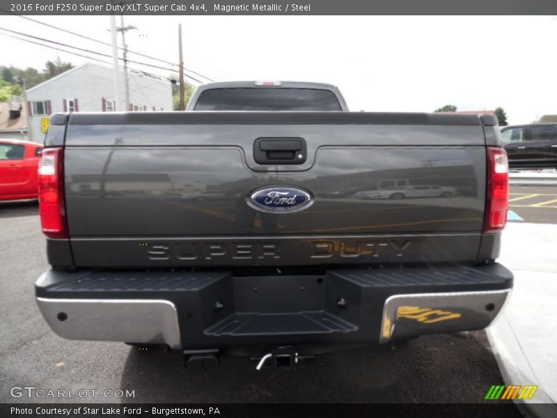 Magnetic Metallic / Steel 2016 Ford F250 Super Duty XLT Super Cab 4x4