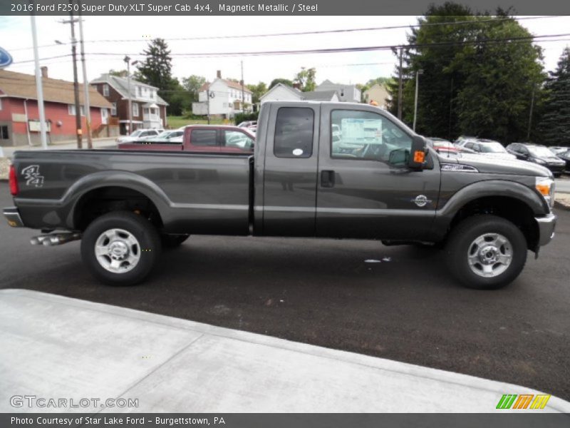  2016 F250 Super Duty XLT Super Cab 4x4 Magnetic Metallic