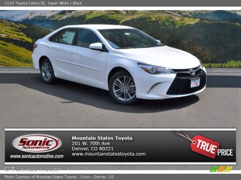 Super White / Black 2016 Toyota Camry SE