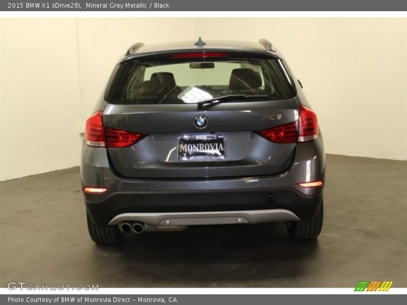 Mineral Grey Metallic / Black 2015 BMW X1 sDrive28i