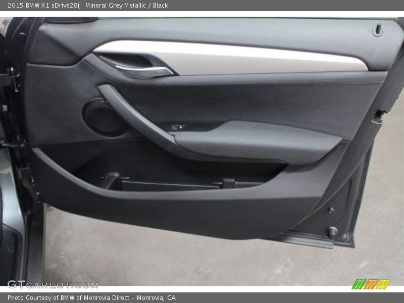 Mineral Grey Metallic / Black 2015 BMW X1 sDrive28i