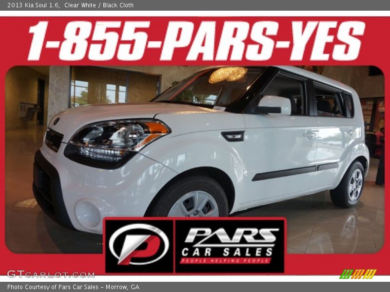 Clear White / Black Cloth 2013 Kia Soul 1.6