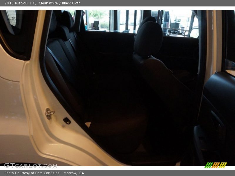 Clear White / Black Cloth 2013 Kia Soul 1.6
