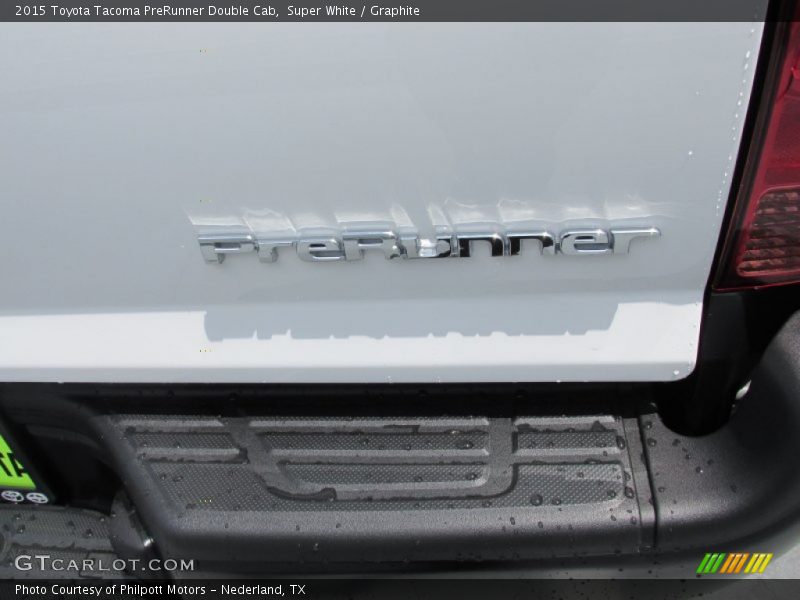 Super White / Graphite 2015 Toyota Tacoma PreRunner Double Cab