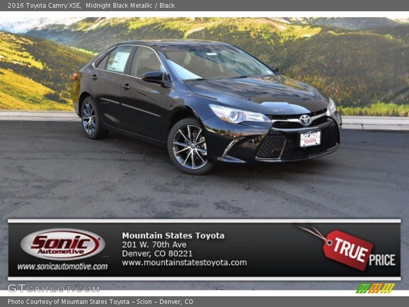 Midnight Black Metallic / Black 2016 Toyota Camry XSE