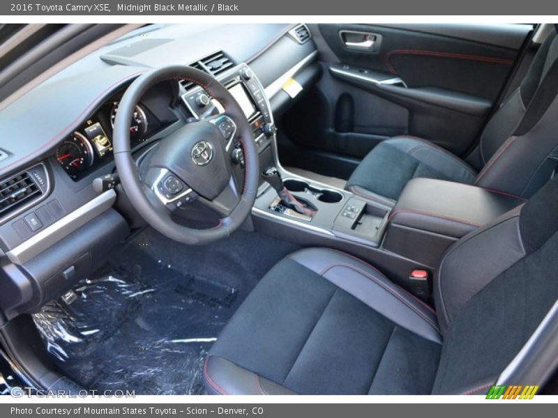 Midnight Black Metallic / Black 2016 Toyota Camry XSE