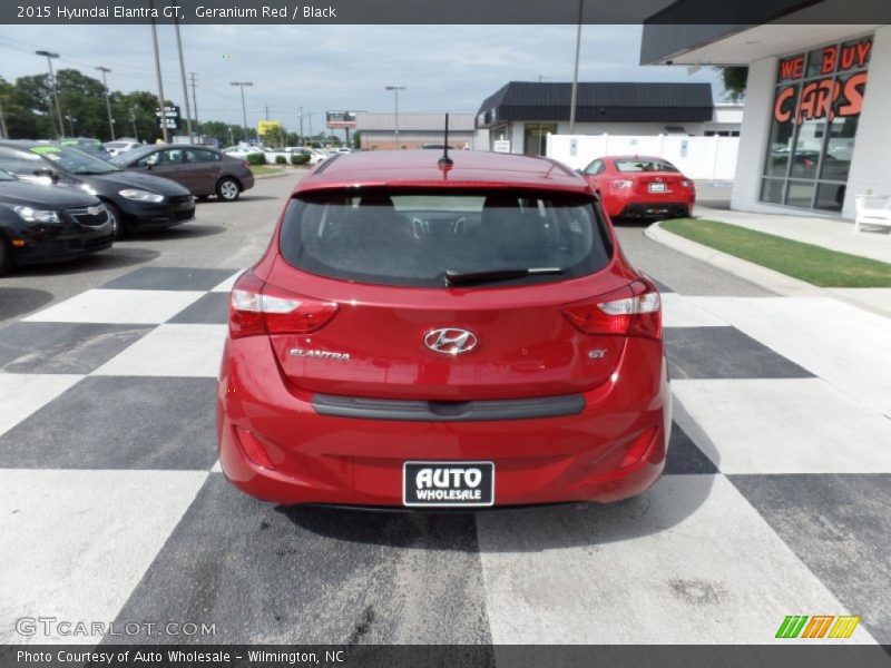 Geranium Red / Black 2015 Hyundai Elantra GT