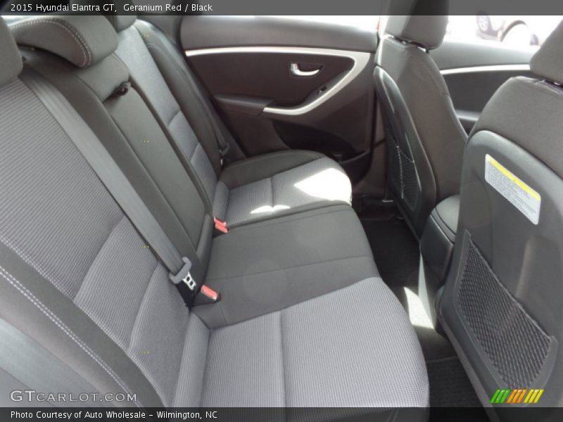 Geranium Red / Black 2015 Hyundai Elantra GT