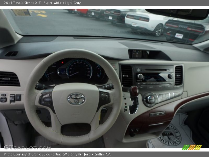 Super White / Light Gray 2014 Toyota Sienna XLE