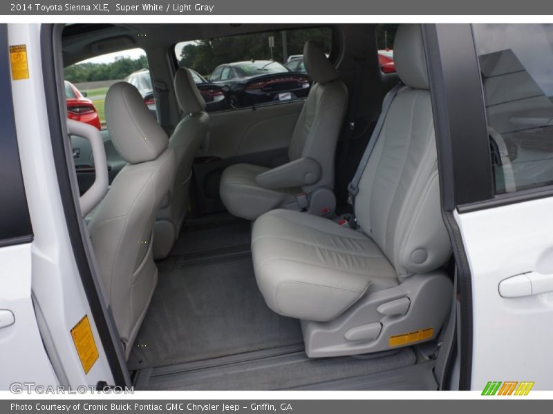 Super White / Light Gray 2014 Toyota Sienna XLE