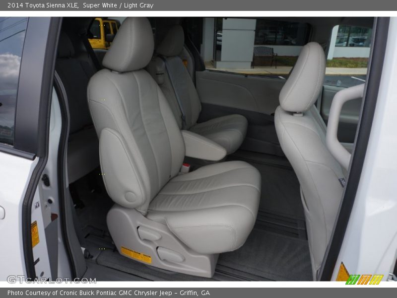 Super White / Light Gray 2014 Toyota Sienna XLE
