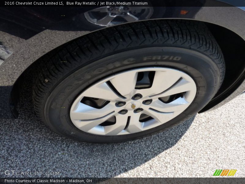 Blue Ray Metallic / Jet Black/Medium Titanium 2016 Chevrolet Cruze Limited LS