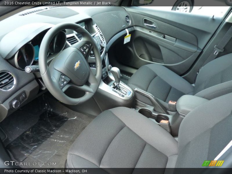 Tungsten Metallic / Jet Black 2016 Chevrolet Cruze Limited LT