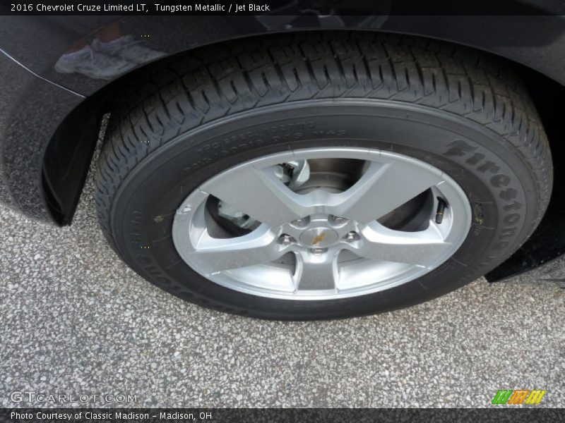 Tungsten Metallic / Jet Black 2016 Chevrolet Cruze Limited LT
