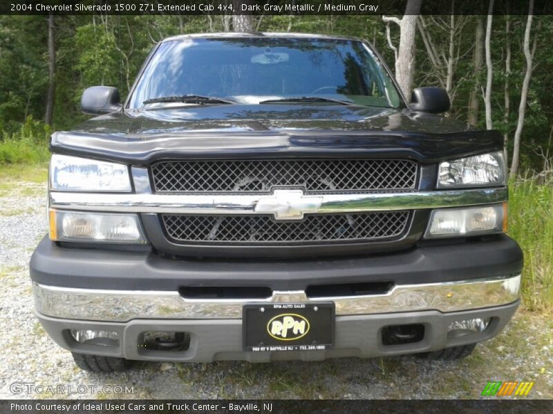 Dark Gray Metallic / Medium Gray 2004 Chevrolet Silverado 1500 Z71 Extended Cab 4x4