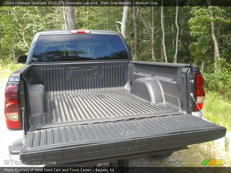 Dark Gray Metallic / Medium Gray 2004 Chevrolet Silverado 1500 Z71 Extended Cab 4x4