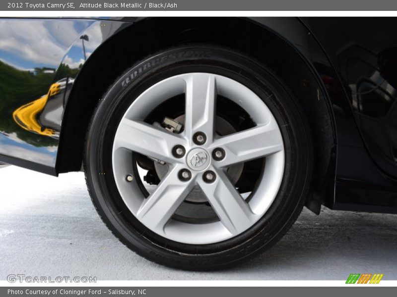 Attitude Black Metallic / Black/Ash 2012 Toyota Camry SE