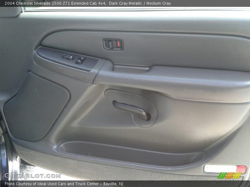 Dark Gray Metallic / Medium Gray 2004 Chevrolet Silverado 1500 Z71 Extended Cab 4x4
