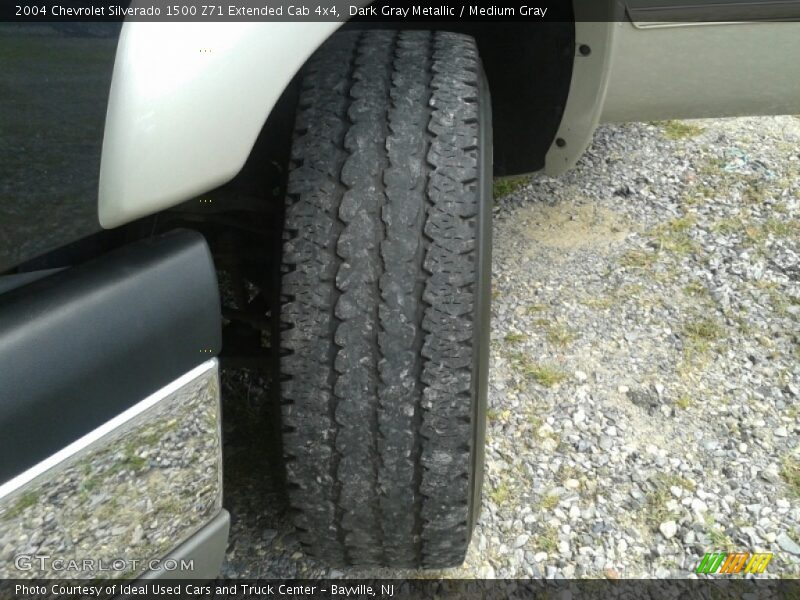 Dark Gray Metallic / Medium Gray 2004 Chevrolet Silverado 1500 Z71 Extended Cab 4x4