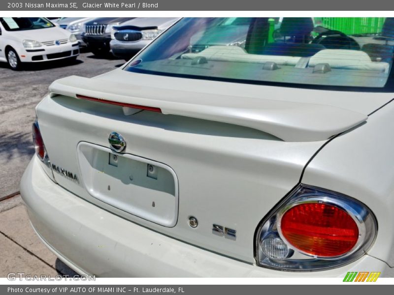 Glacier White Pearl / Blond 2003 Nissan Maxima SE