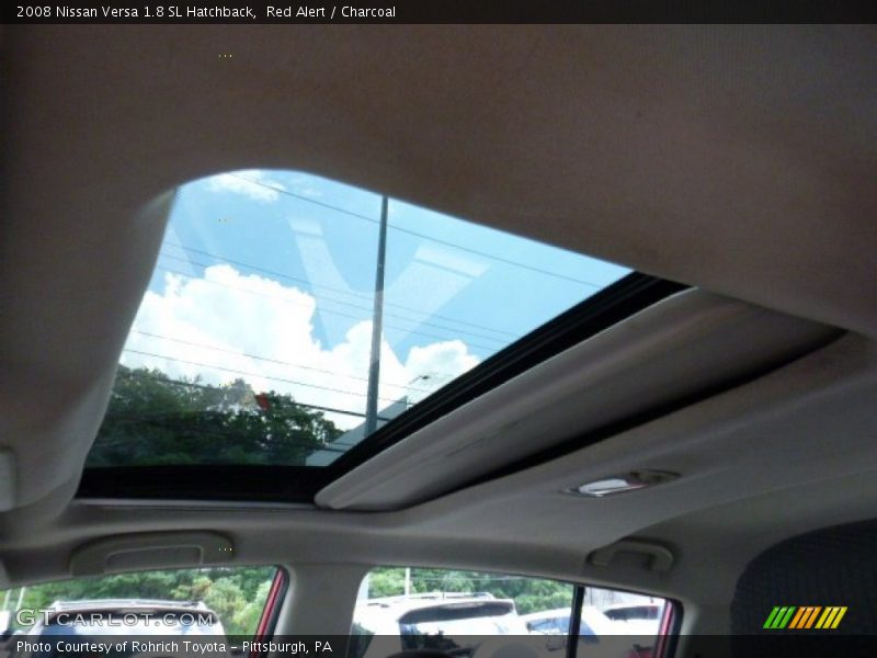 Red Alert / Charcoal 2008 Nissan Versa 1.8 SL Hatchback