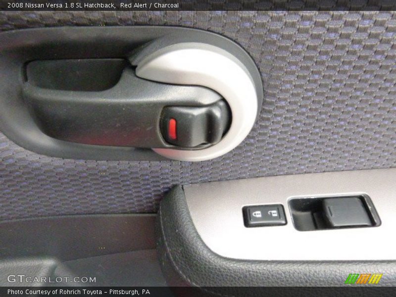 Red Alert / Charcoal 2008 Nissan Versa 1.8 SL Hatchback
