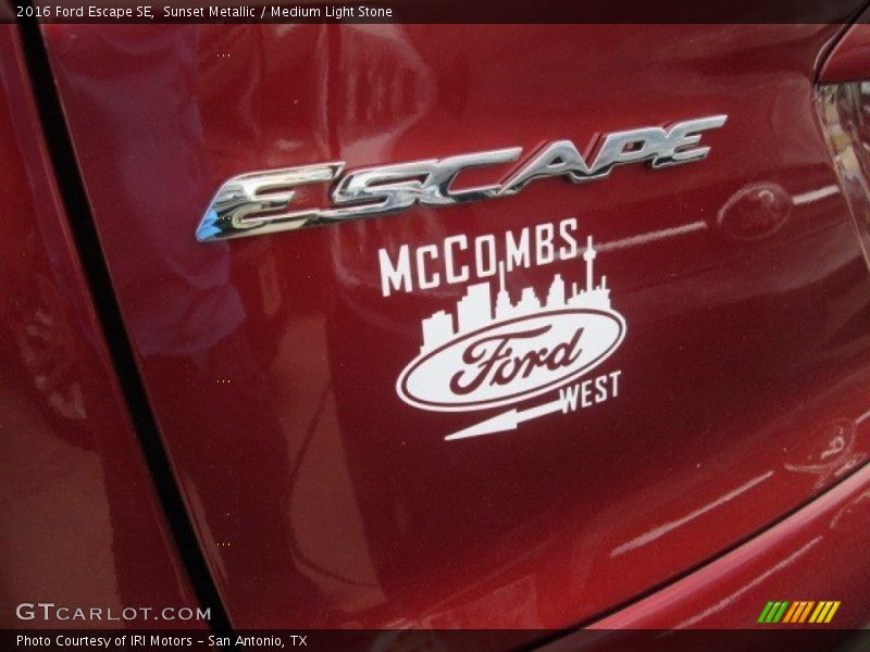 Sunset Metallic / Medium Light Stone 2016 Ford Escape SE