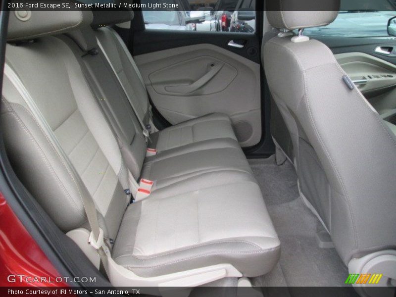 Sunset Metallic / Medium Light Stone 2016 Ford Escape SE