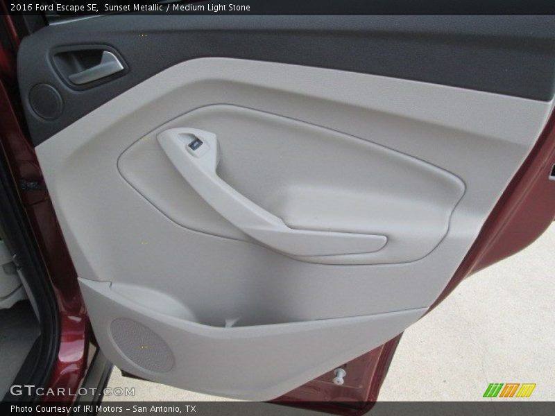 Sunset Metallic / Medium Light Stone 2016 Ford Escape SE