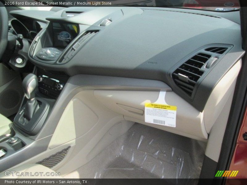 Sunset Metallic / Medium Light Stone 2016 Ford Escape SE