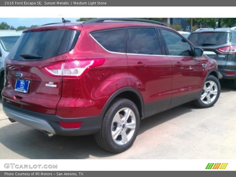 Sunset Metallic / Medium Light Stone 2016 Ford Escape SE