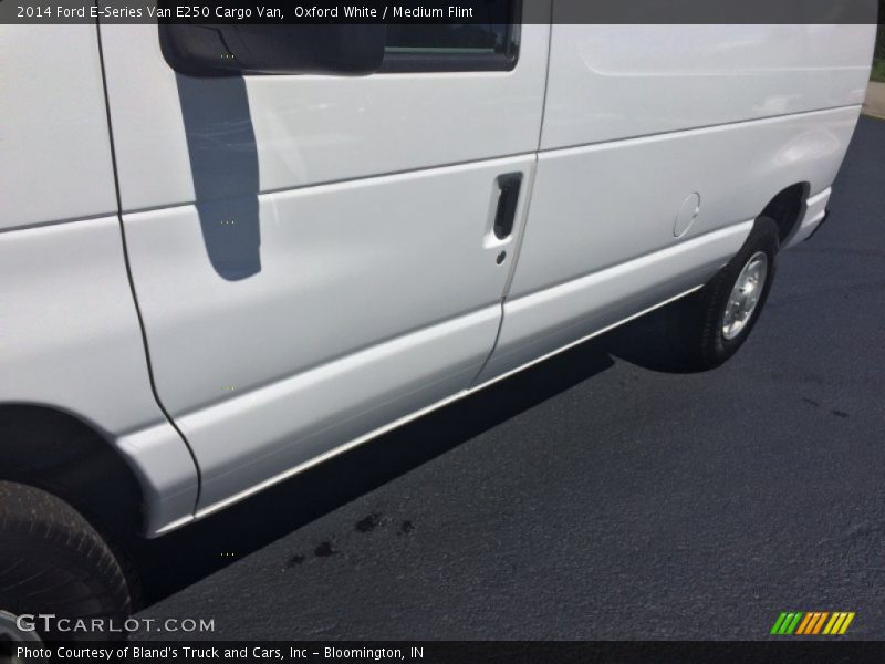 Oxford White / Medium Flint 2014 Ford E-Series Van E250 Cargo Van