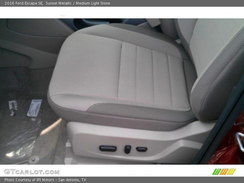 Sunset Metallic / Medium Light Stone 2016 Ford Escape SE