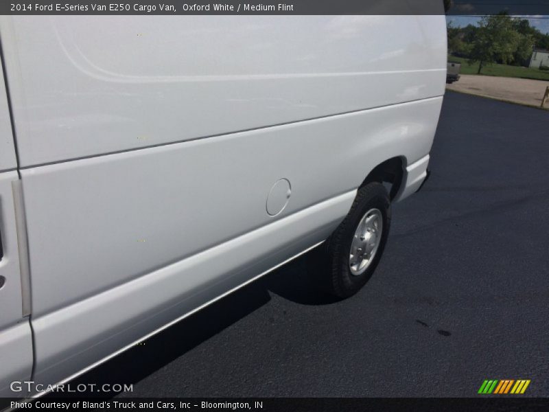 Oxford White / Medium Flint 2014 Ford E-Series Van E250 Cargo Van