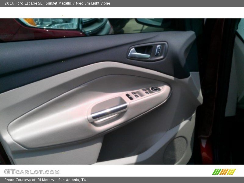 Sunset Metallic / Medium Light Stone 2016 Ford Escape SE