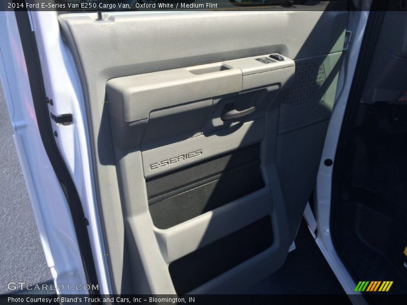 Oxford White / Medium Flint 2014 Ford E-Series Van E250 Cargo Van
