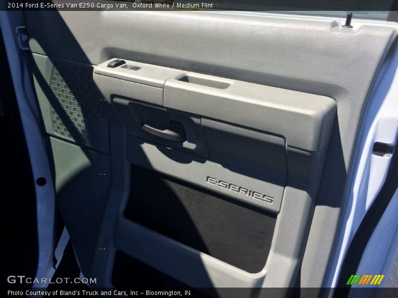 Oxford White / Medium Flint 2014 Ford E-Series Van E250 Cargo Van