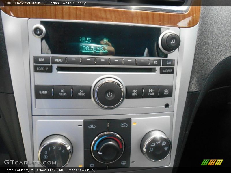White / Ebony 2008 Chevrolet Malibu LT Sedan