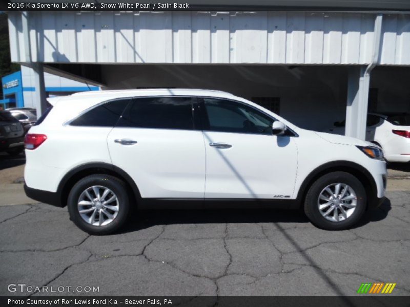 Snow White Pearl / Satin Black 2016 Kia Sorento LX V6 AWD
