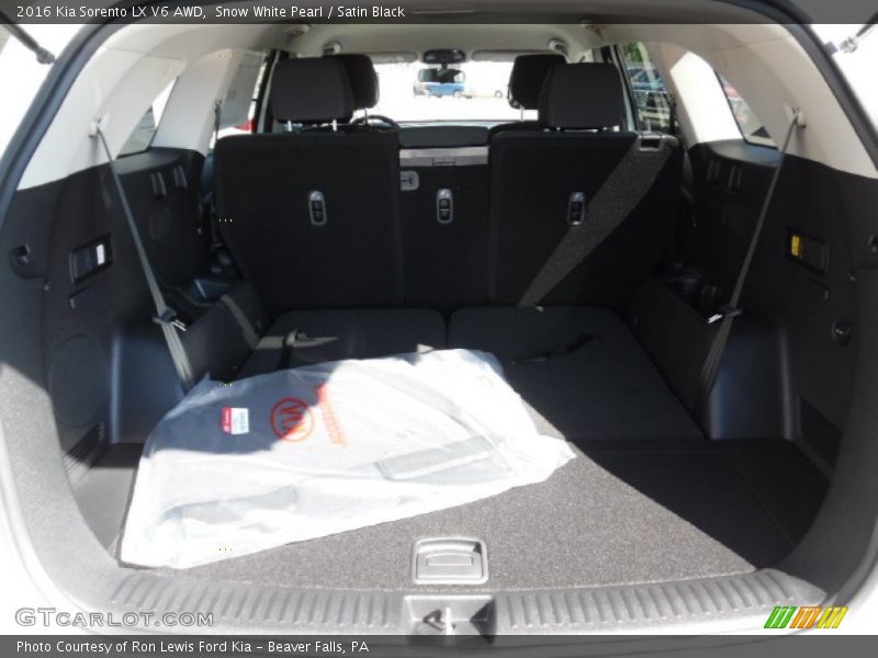 Snow White Pearl / Satin Black 2016 Kia Sorento LX V6 AWD