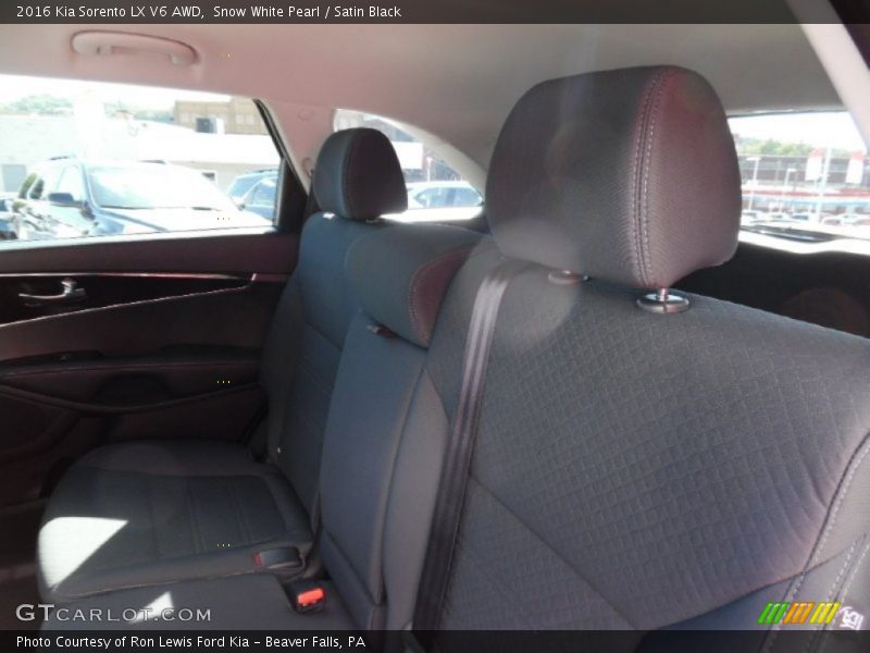 Snow White Pearl / Satin Black 2016 Kia Sorento LX V6 AWD