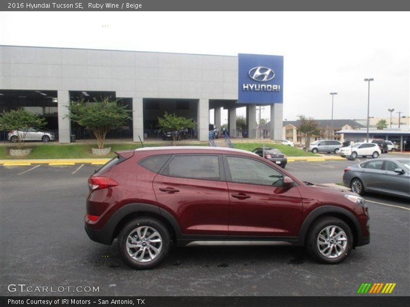 Ruby Wine / Beige 2016 Hyundai Tucson SE