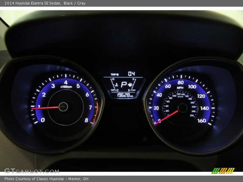 Black / Gray 2014 Hyundai Elantra SE Sedan
