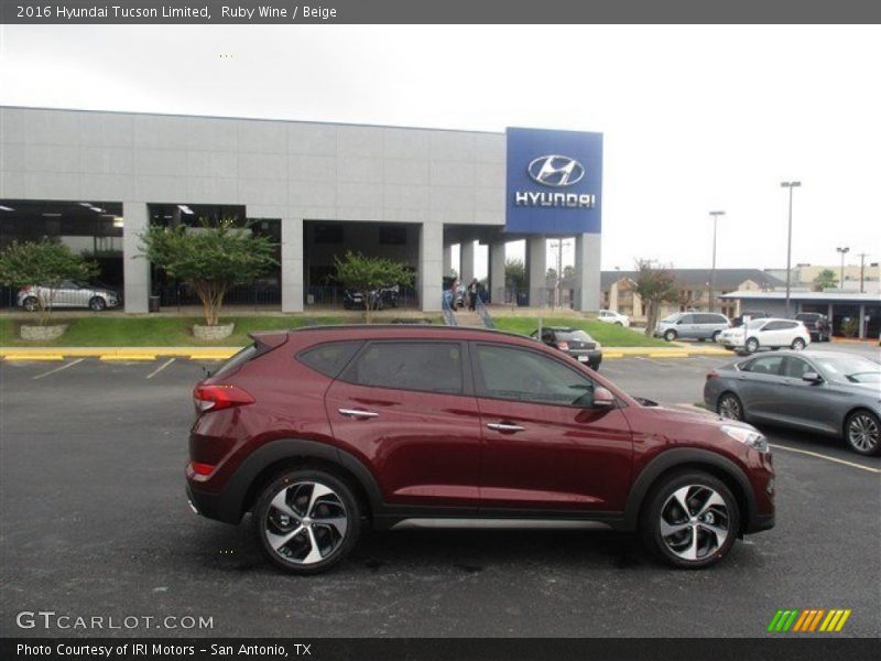 Ruby Wine / Beige 2016 Hyundai Tucson Limited