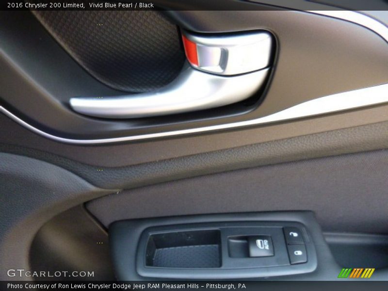 Vivid Blue Pearl / Black 2016 Chrysler 200 Limited