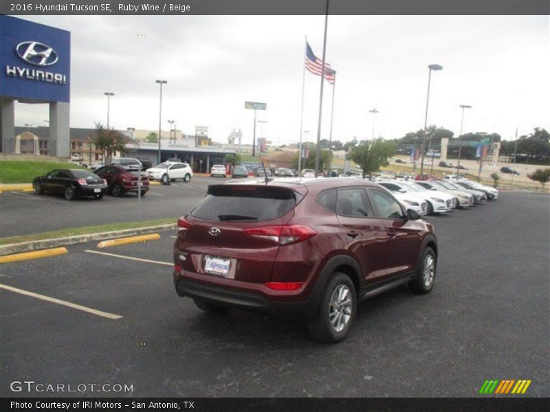 Ruby Wine / Beige 2016 Hyundai Tucson SE