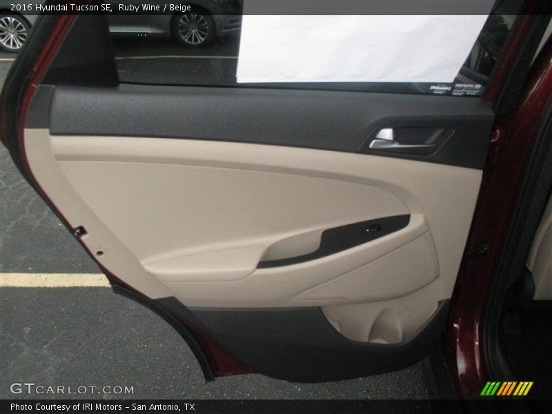 Ruby Wine / Beige 2016 Hyundai Tucson SE