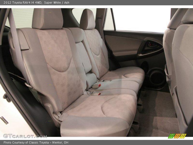 Super White / Ash 2012 Toyota RAV4 I4 4WD